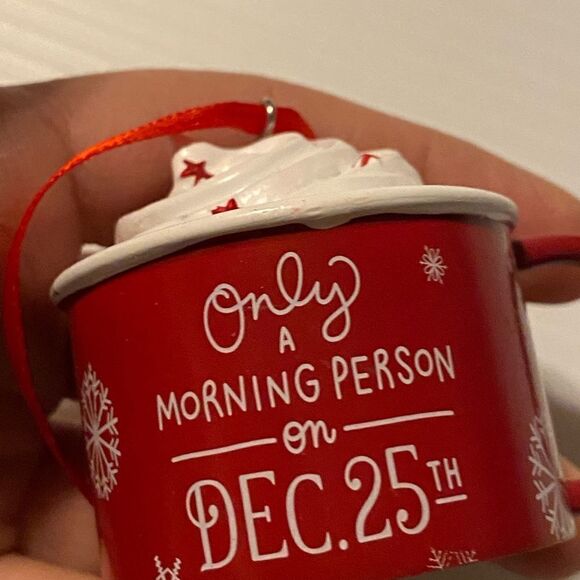 Hallmark Christmas ornament mug cup “only a morning person on December 25th” - Picture 5 of 8